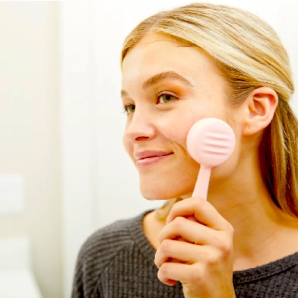 🌟HOST PICK!!🌟🌸PMD Beauty Clean - Mint Green🌸 - Picture 3 of 9